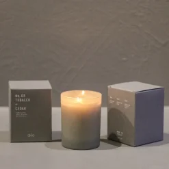 dilo candle No. 03 Tobacco + Cedar Handmade Beauty | Wellness