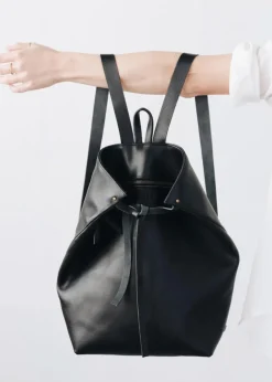Discount The Folded Leather Backpack Black Accessories